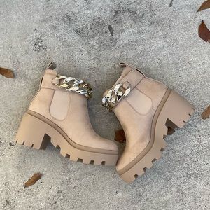 Taupe faux suede boot with removable gold chain detail. TTS soda brand 2.5”heel